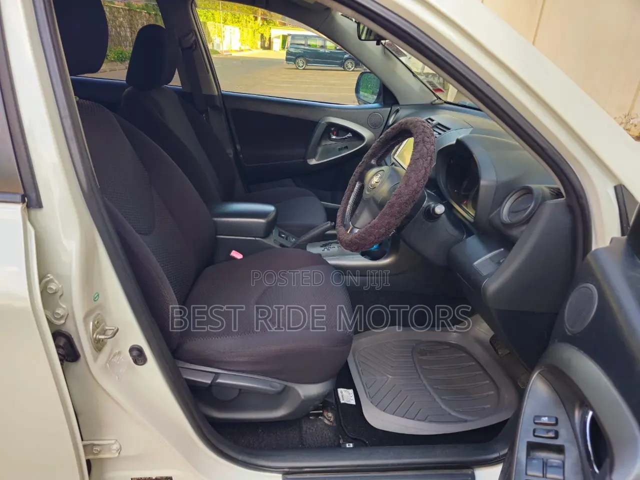 Toyota RAV4 2009 White