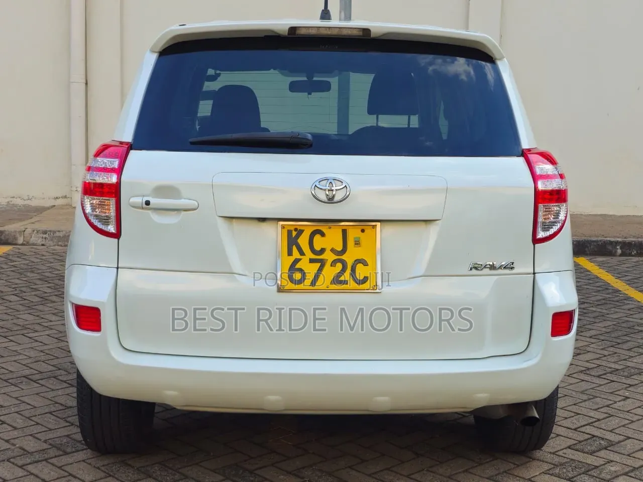 Toyota RAV4 2009 White