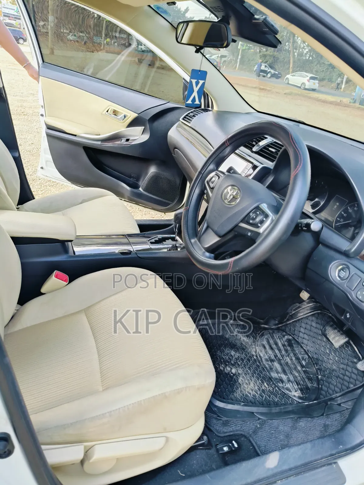 Toyota Premio 1.5 FWD 2018 White