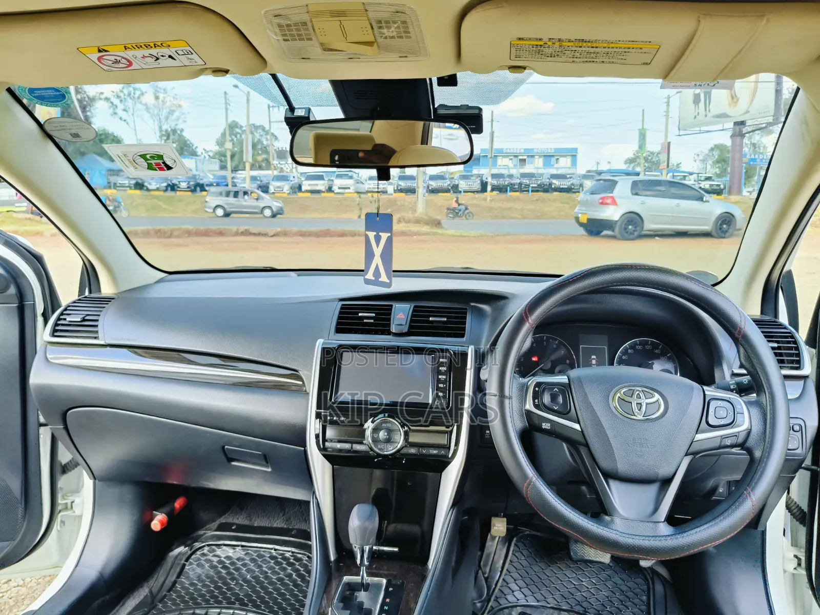 Toyota Premio 1.5 FWD 2018 White