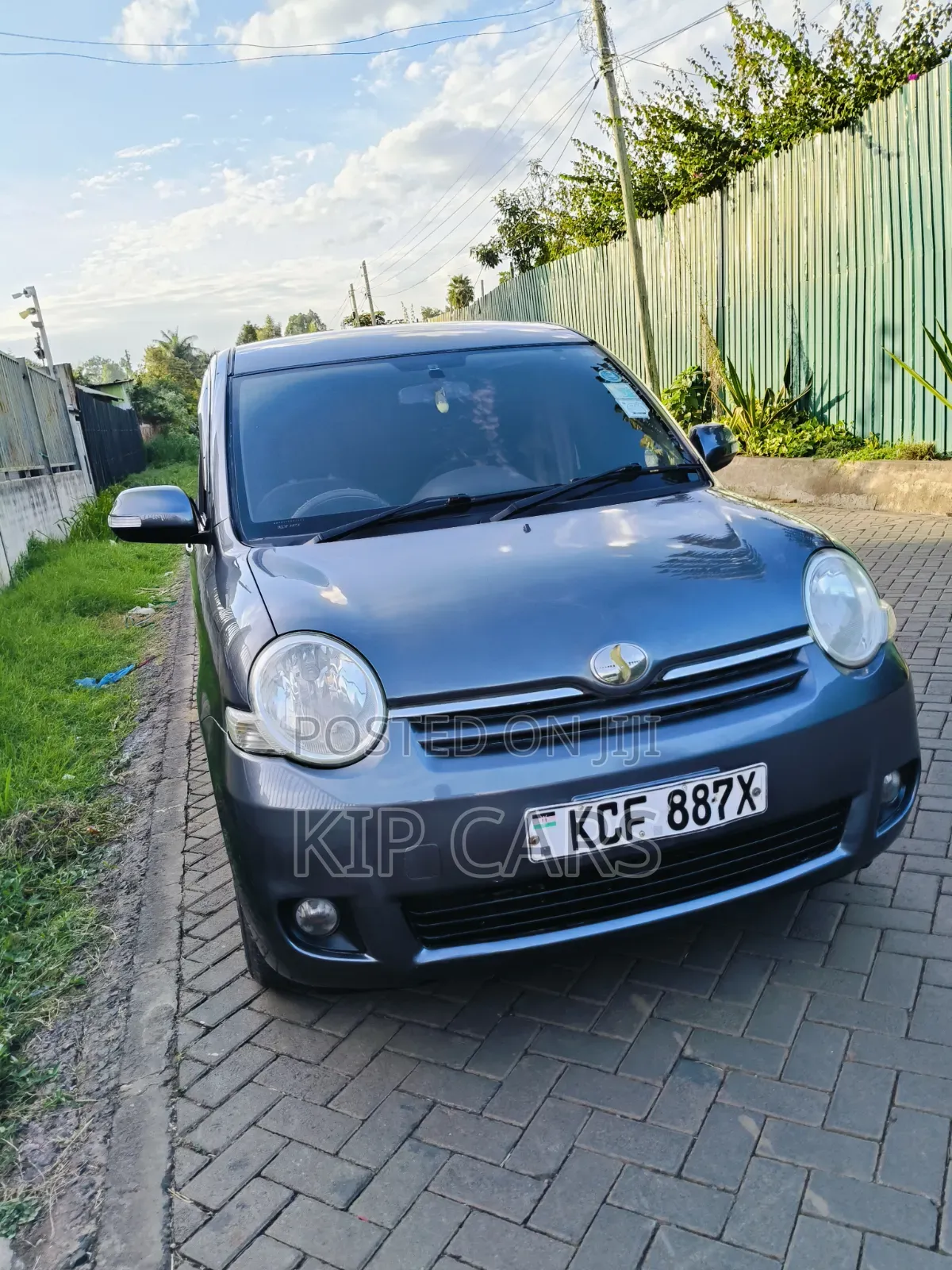 Toyota Sienta 1.5 FWD 2009 Gray