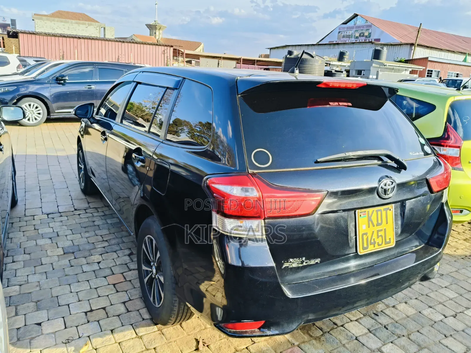 Toyota Corolla Fielder 1.5 Petrol FWD 2017 Black