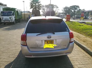 Toyota Corolla Fielder 1.5 Hybrid FWD 2014 Silver