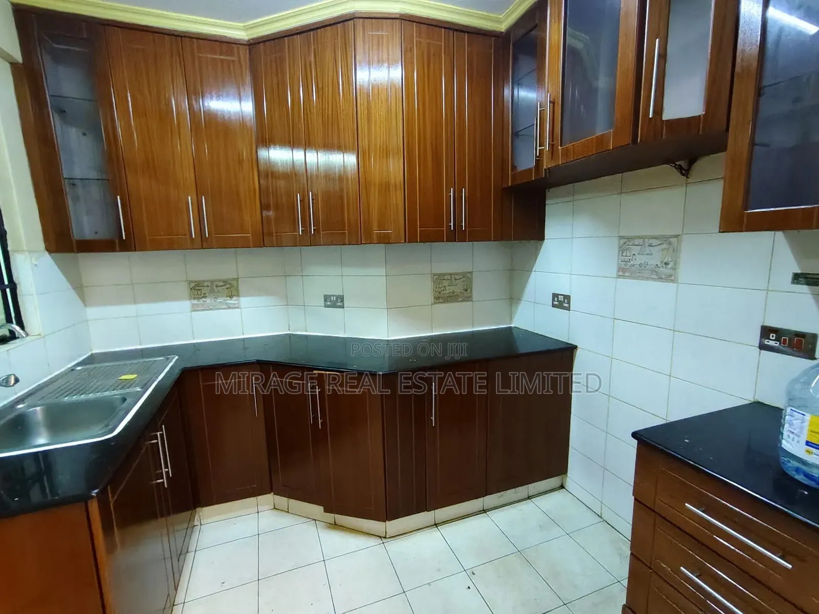 3bdrm Apartment in Raphta Road Area for rent