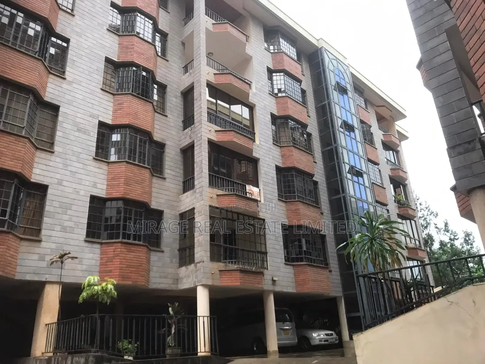 3bdrm Apartment in Raphta Road Area for rent