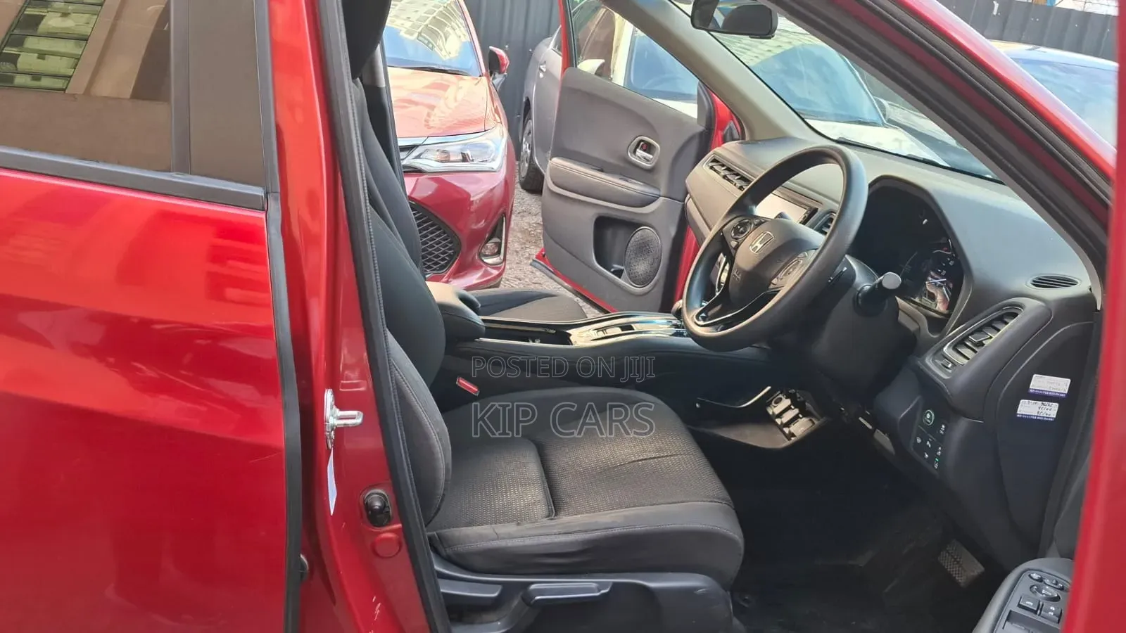 Honda Vezel 1.5 Hybrid 4WD 2019 Red