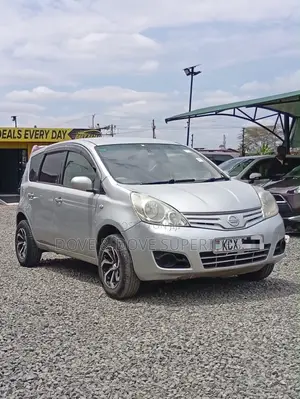 Nissan Note 2012 Silver