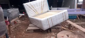 Modern 5×6 Chester Bed