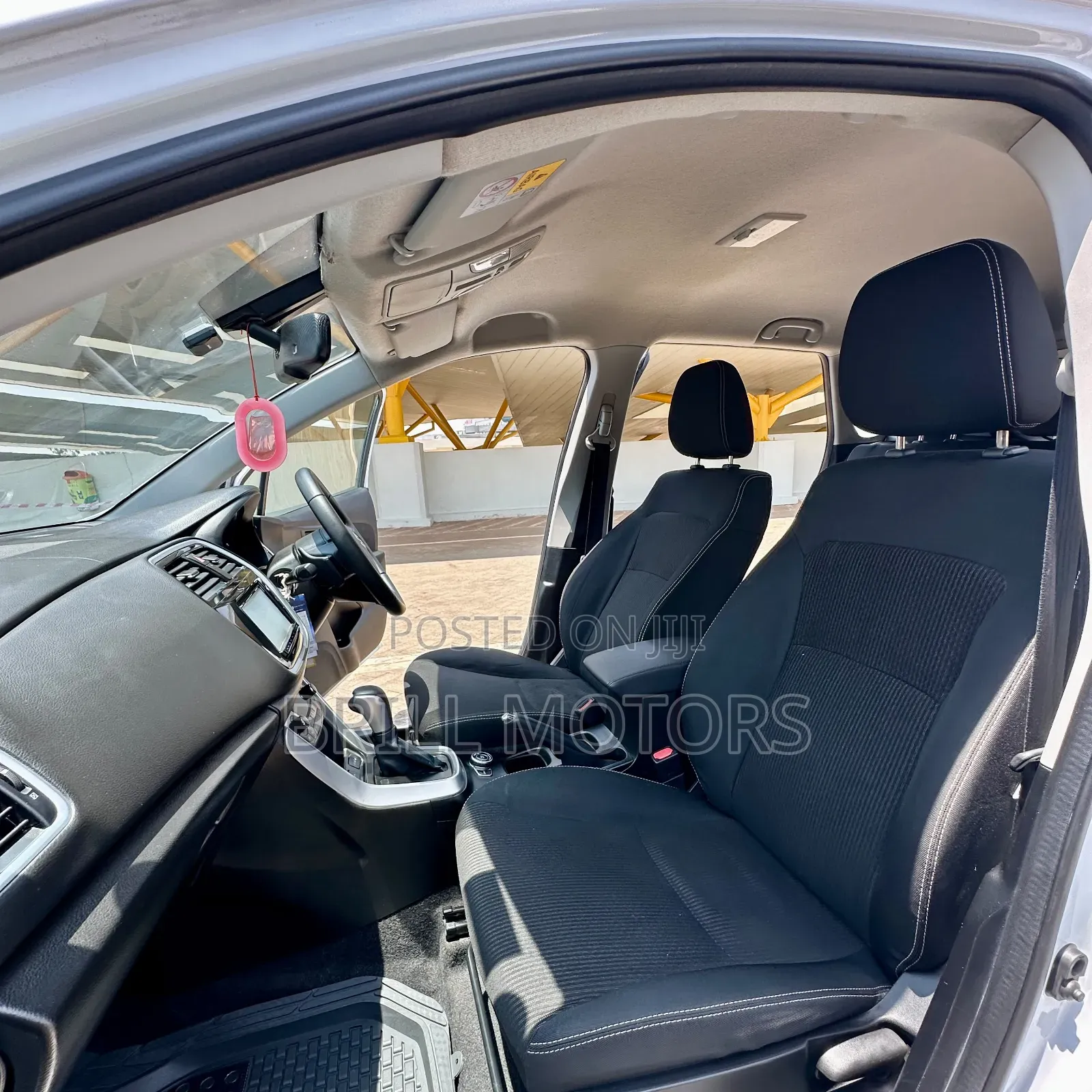 Suzuki SC 2018 White
