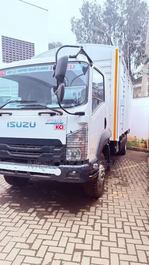 Isuzu FRR 2026 White