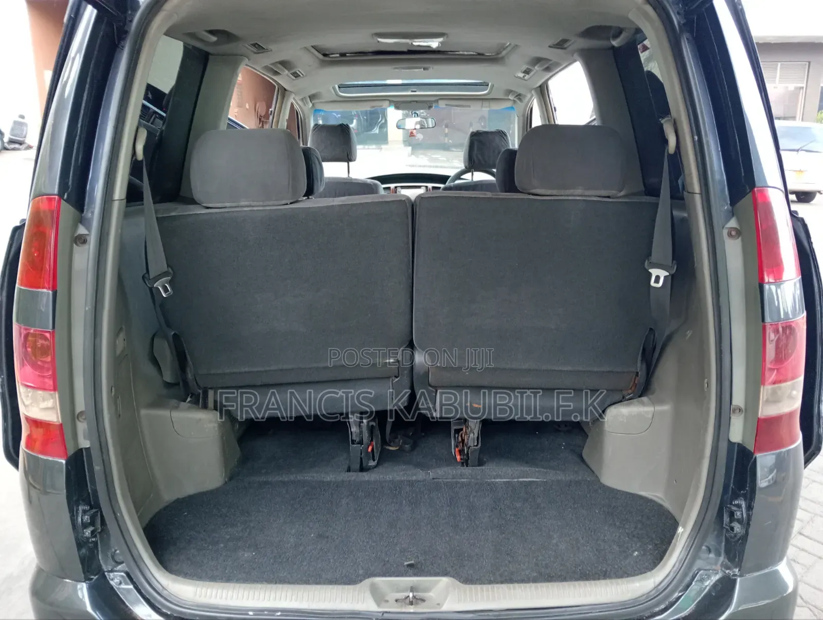 Toyota Noah 2.0 AWD (8 Seater) 2003 Gray
