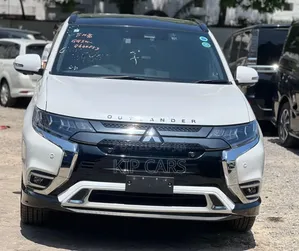 Mitsubishi Outlander 2.4 PHEV AWD 2019 White
