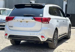 Mitsubishi Outlander 2.4 PHEV AWD 2019 White