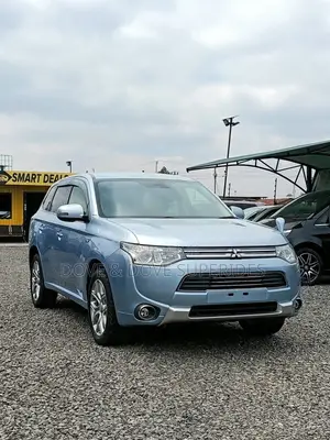 Mitsubishi Outlander 2015 Blue