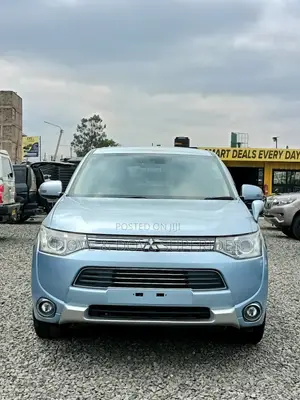 Mitsubishi Outlander 2015 Blue