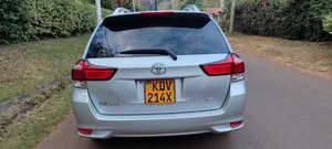 Toyota Corolla Fielder 2018 Silver
