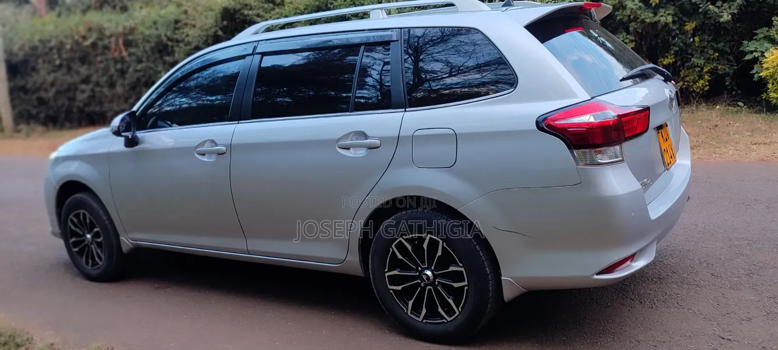 Toyota Corolla Fielder 2018 Silver