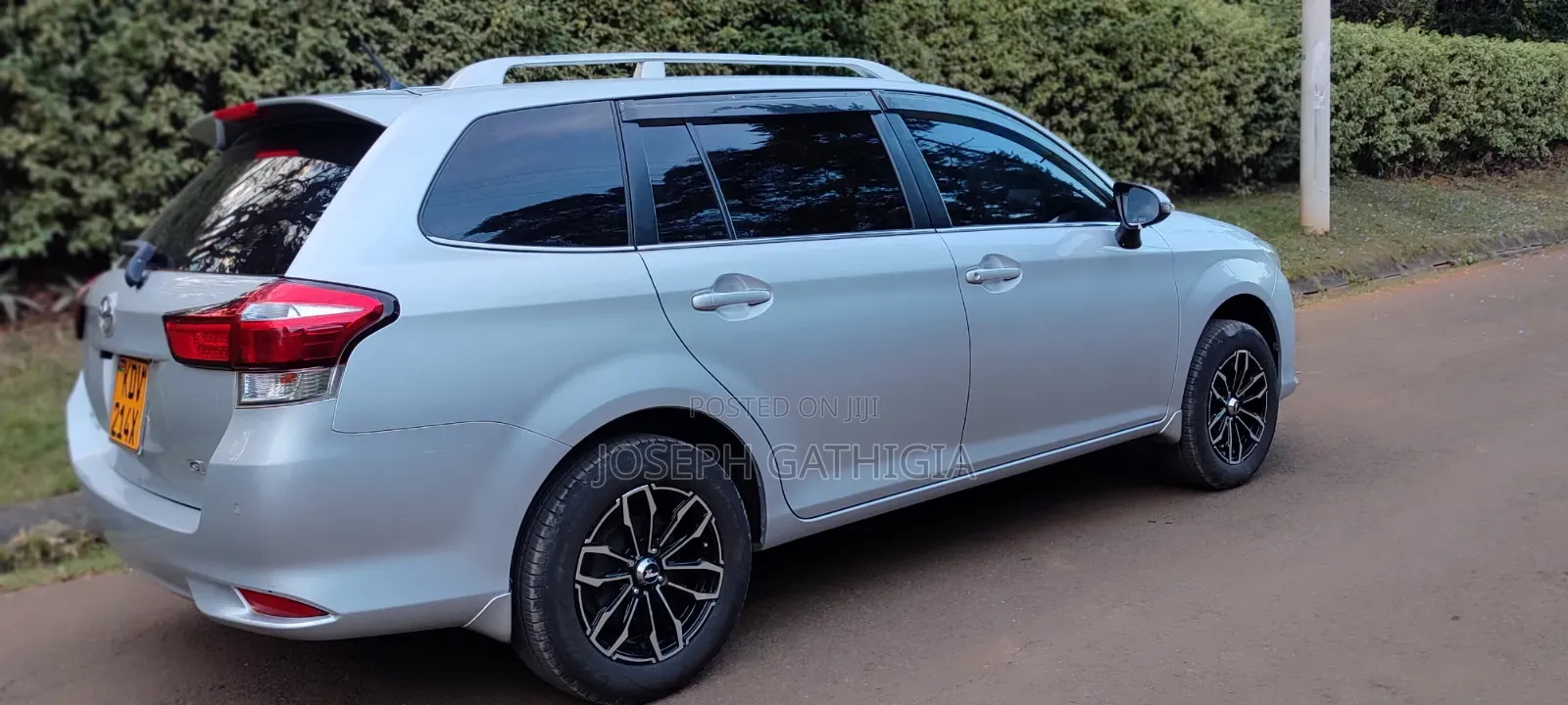Toyota Corolla Fielder 2018 Silver