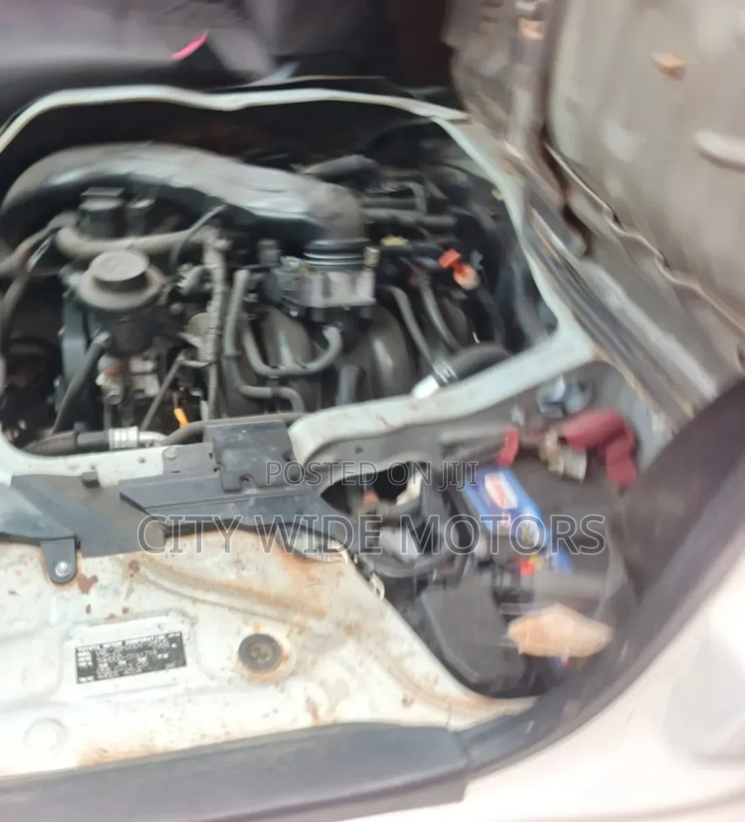 Toyota HiAce 2014 White