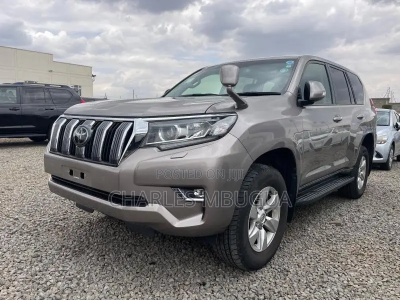 Toyota Land Cruiser Prado 2.8 2021 Gold