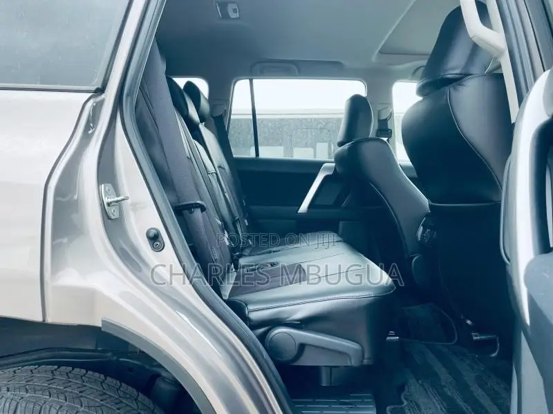 Toyota Land Cruiser Prado 2.8 2021 Gold