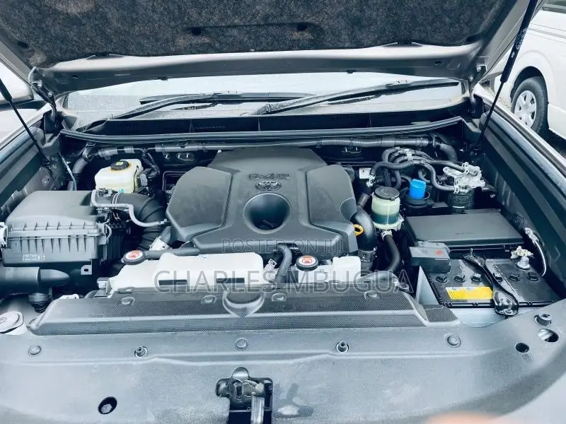 Toyota Land Cruiser Prado 2.8 2021 Gold