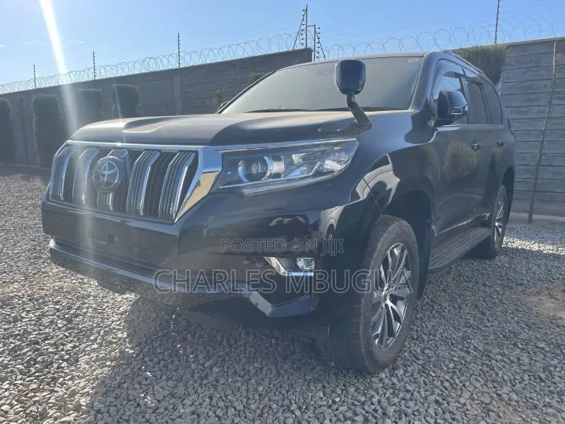 Toyota Land Cruiser Prado 2.8 2021 Black