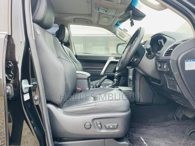 Toyota Land Cruiser Prado 2.8 2021 Black