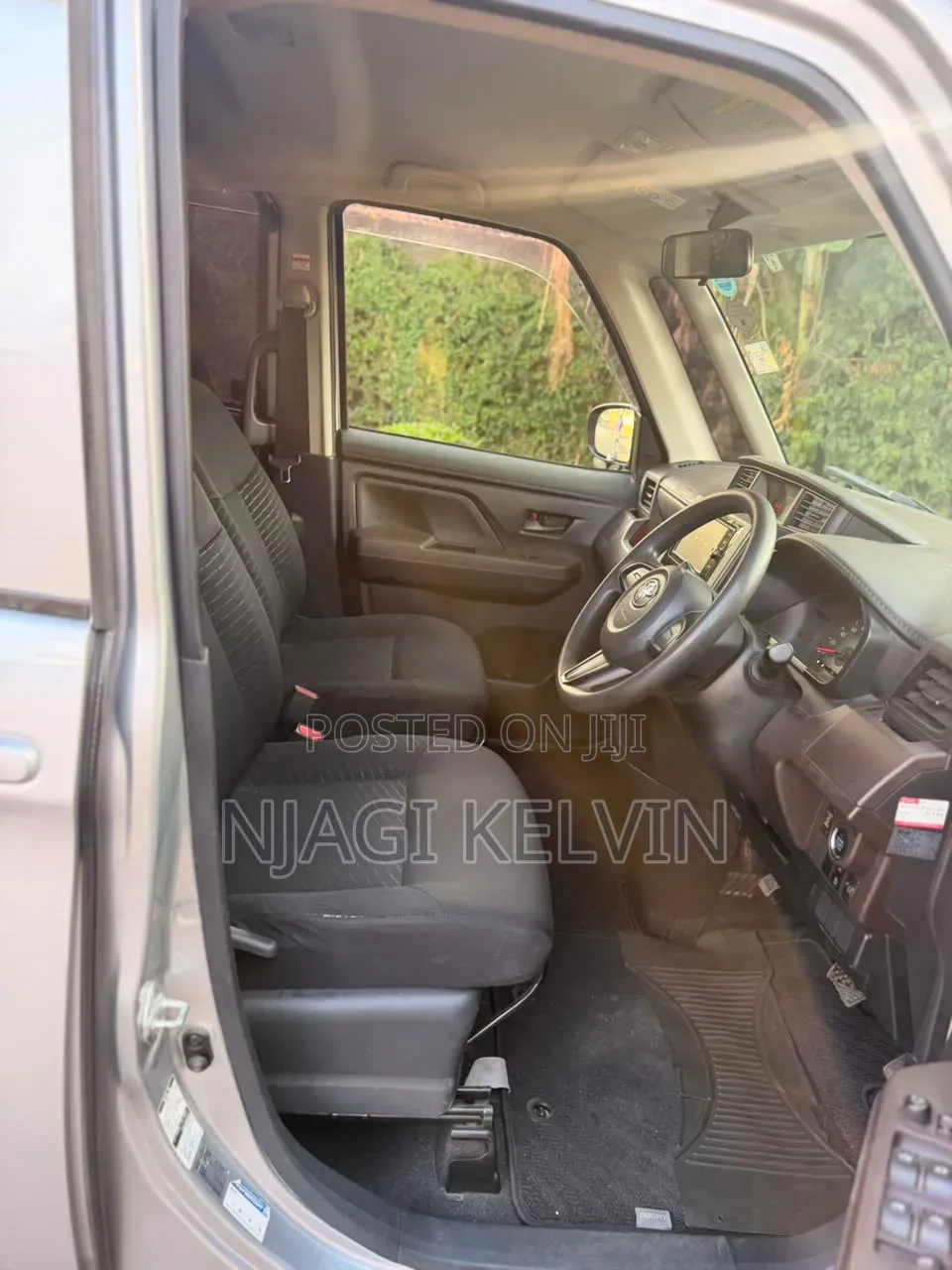 Toyota Roomy 2017 Silver