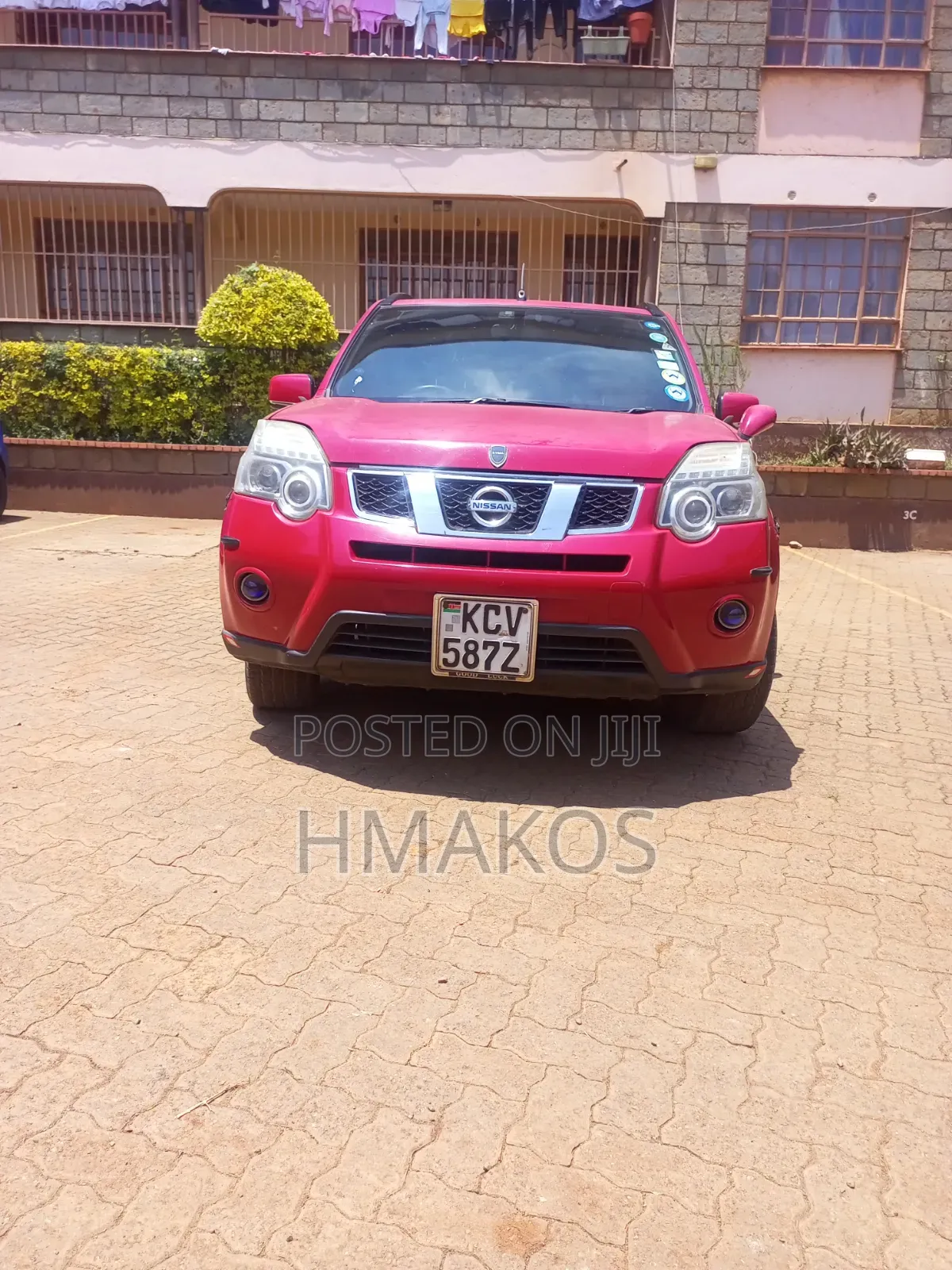 Nissan X-Trail 2.0 Petrol XE 2011 Red