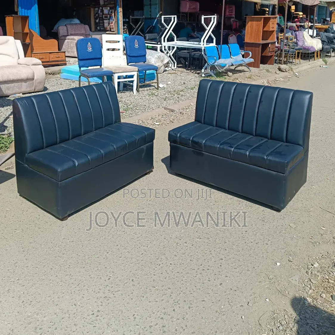 Luxury Black Leather Restaurant Couch