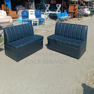 Luxury Black Leather Restaurant Couch