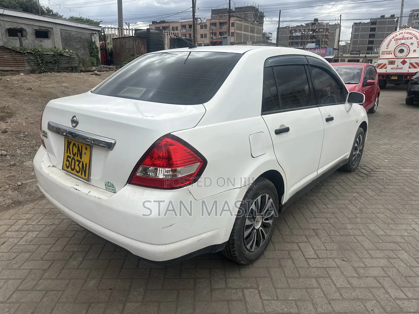 Nissan Tiida 2010 White