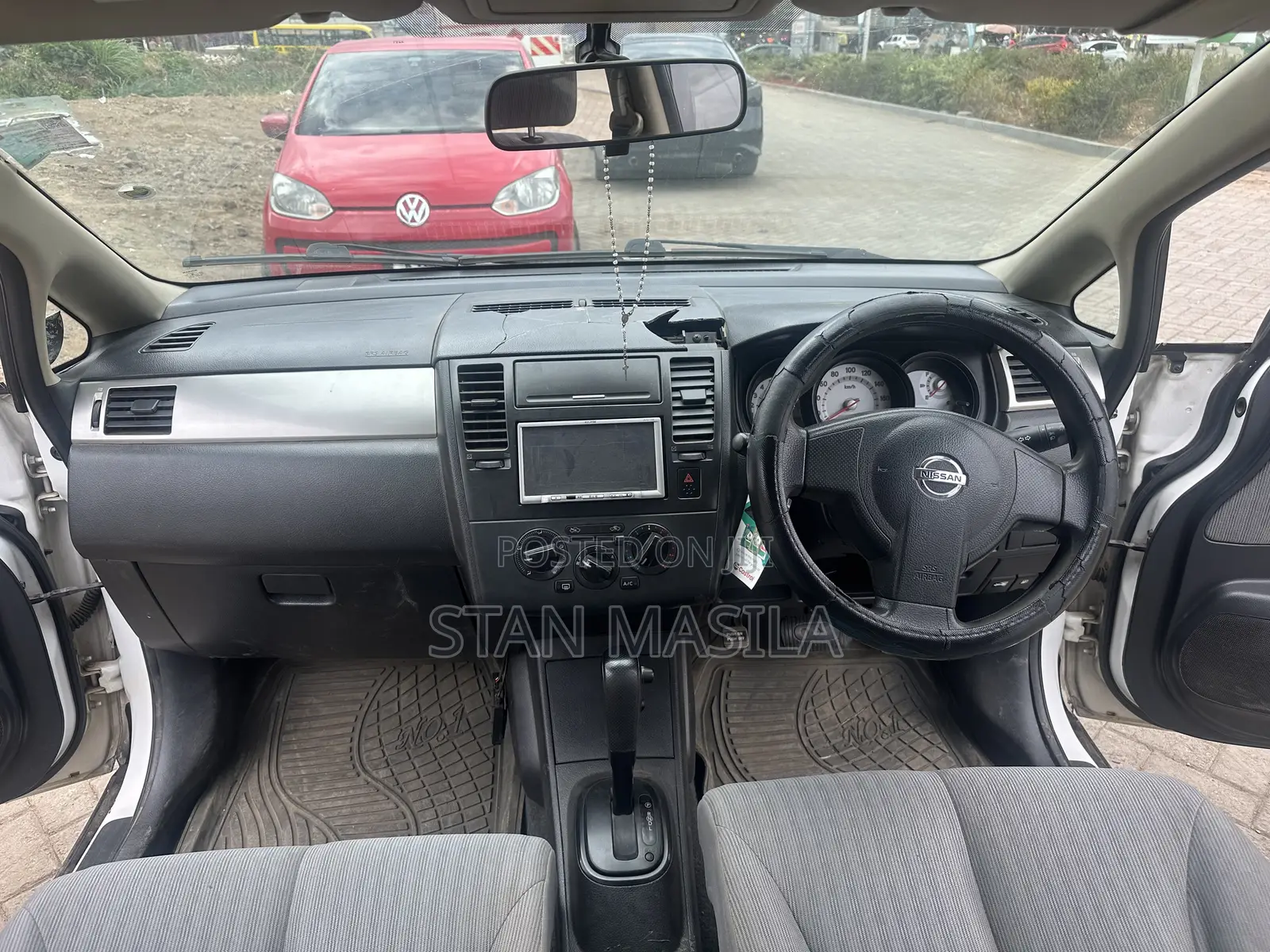 Nissan Tiida 2010 White