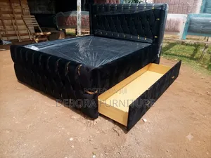 Luxury 5×6 Chester Bed + Spacious Storage Drawers