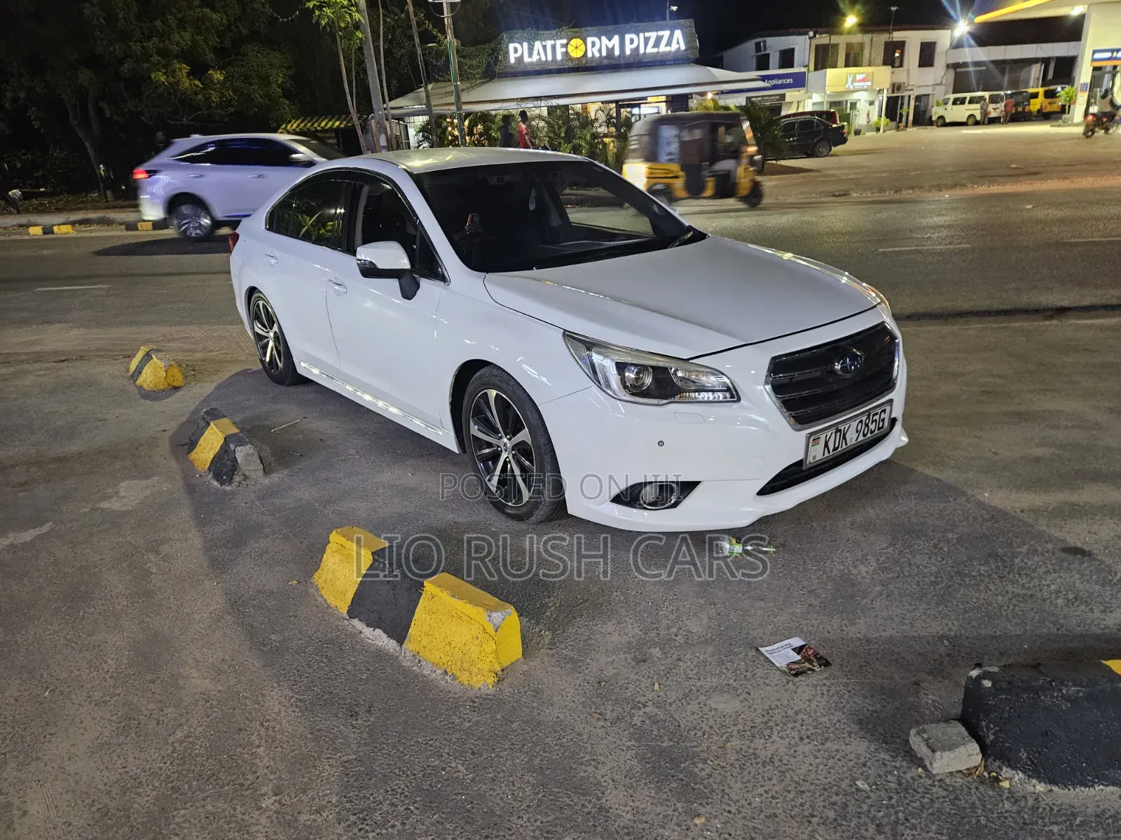 Subaru Legacy 2016 White
