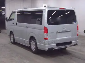 Toyota HiAce 2019 Silver