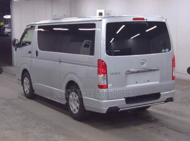 Toyota HiAce 2019 Silver