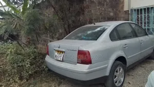 Volkswagen Passat 1.8 1997 Silver