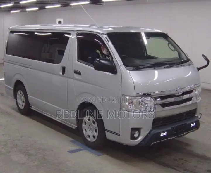 Toyota HiAce 2019 Silver