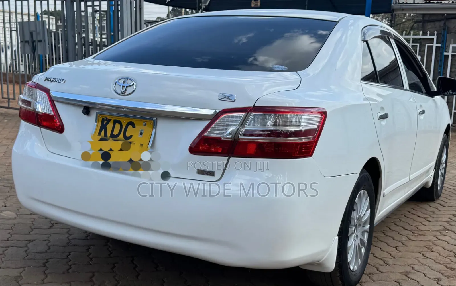 Toyota Premio 2014 White