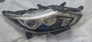 Nissan Qashqai 2018 Headlights