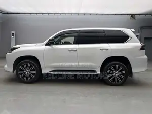 Lexus LX 570 AWD 2019 Pearl