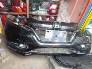 Honda Vezel Front Bumper Complete With Foglights and Covers
