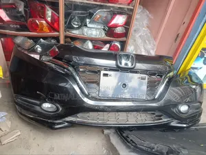 Honda Vezel Front Bumper Complete With Foglights and Covers