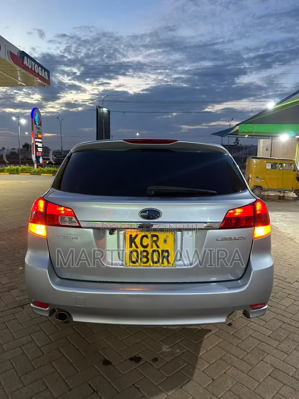 Subaru Legacy 2011 Silver