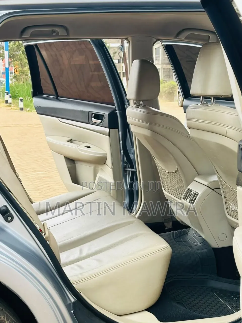 Subaru Legacy 2011 Silver