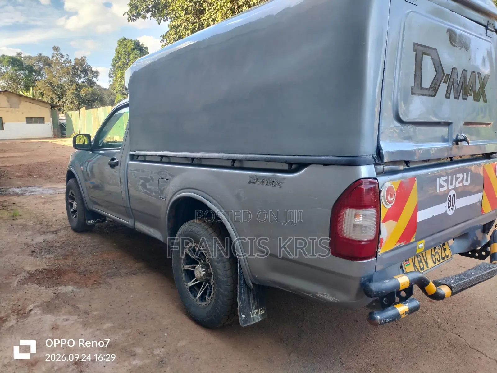 Isuzu D-MAX 2012 Gray