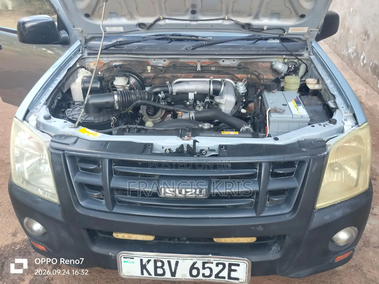 Isuzu D-MAX 2012 Gray