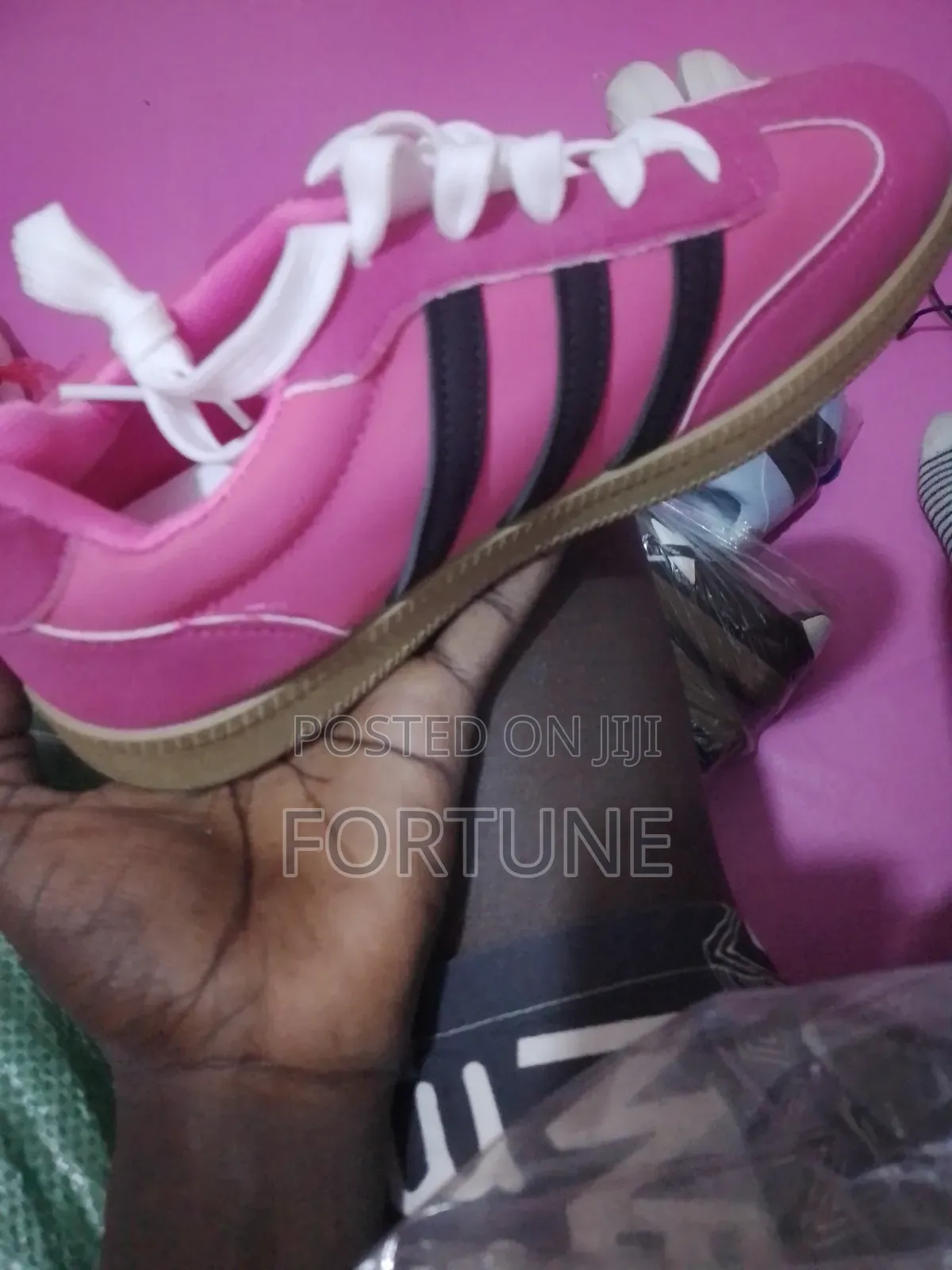 Snatcher Touches (Sneakers)